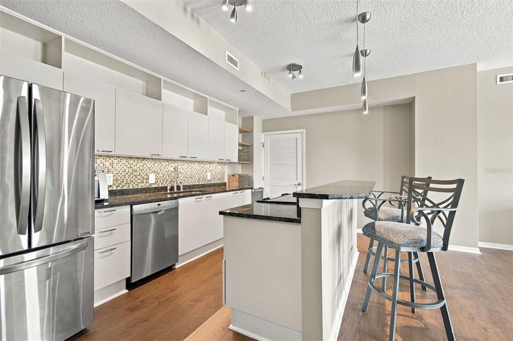 226 5TH AVENUE N UNIT M05, ST PETERSBURG, FL — photo 5 of 45
