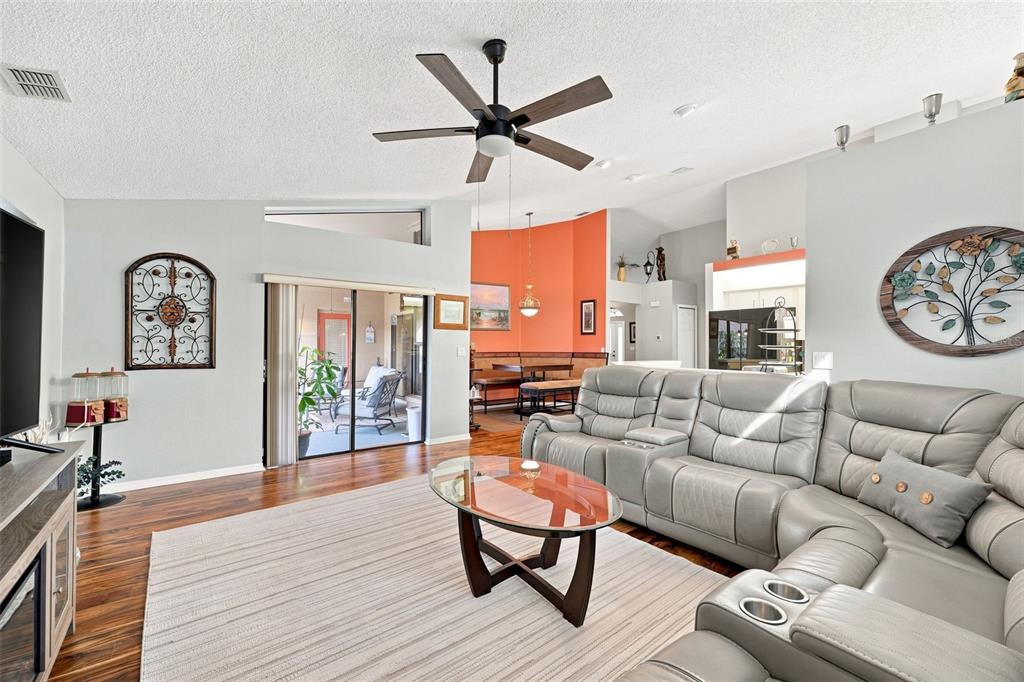 9324 CREEKSIDE COURT, HUDSON, FL — photo 2 of 30