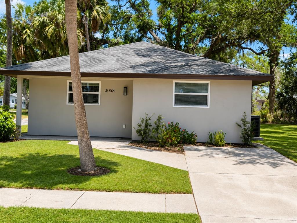 3058 PALMADELIA AVENUE