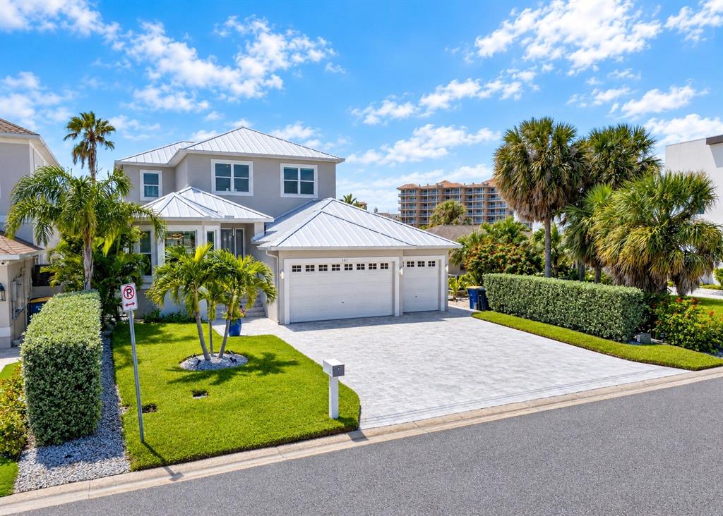 141 BAYSIDE DRIVE, CLEARWATER, FL — photo 3 of 30