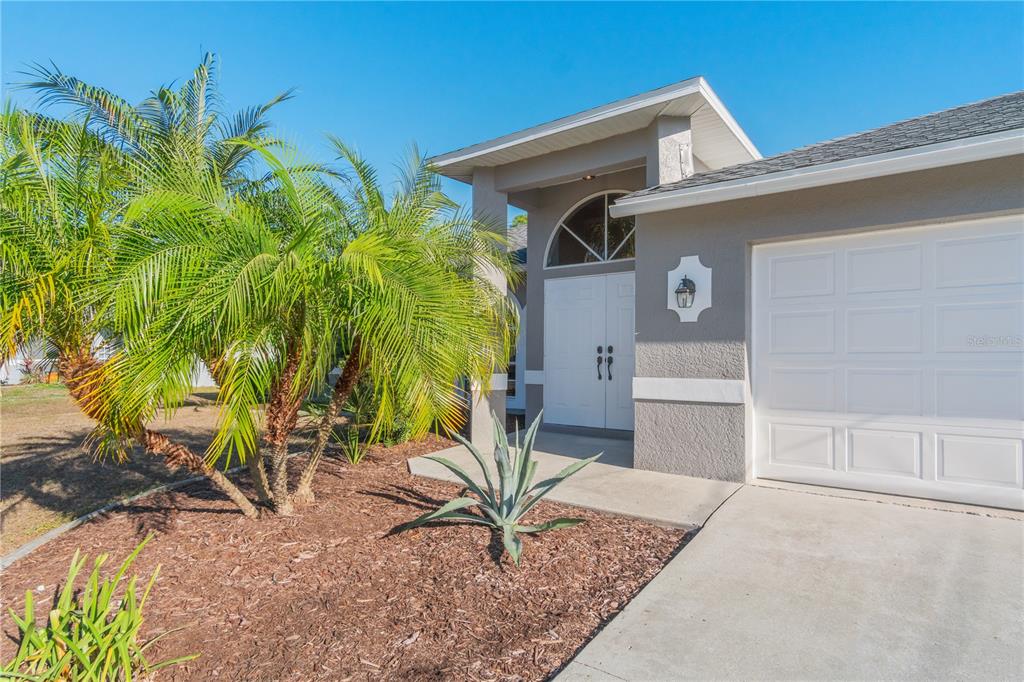 2206 MISTLETO LANE