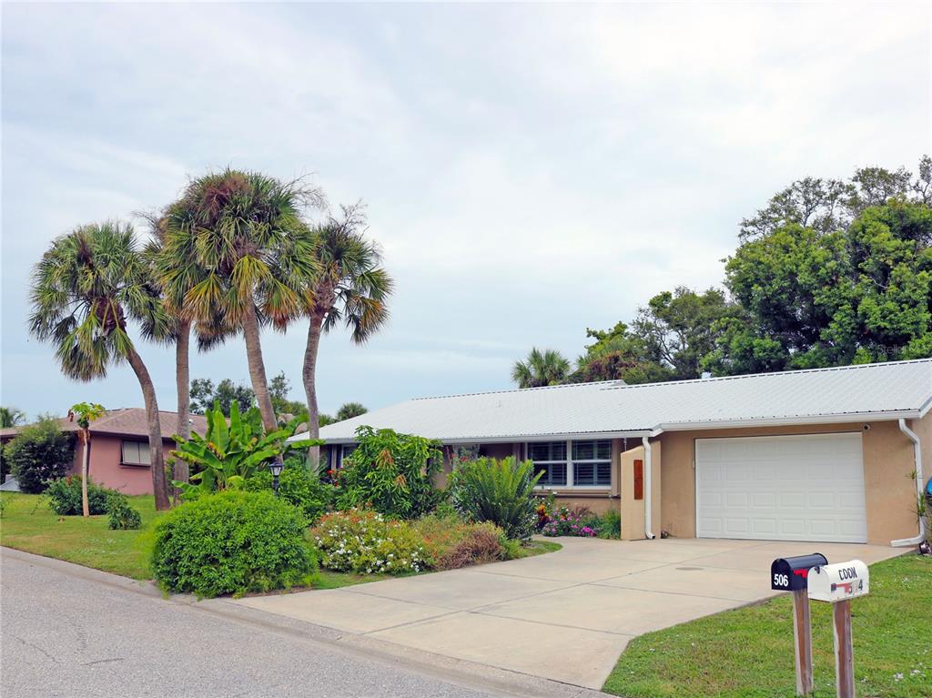 506 CASAS BONITAS DRIVE