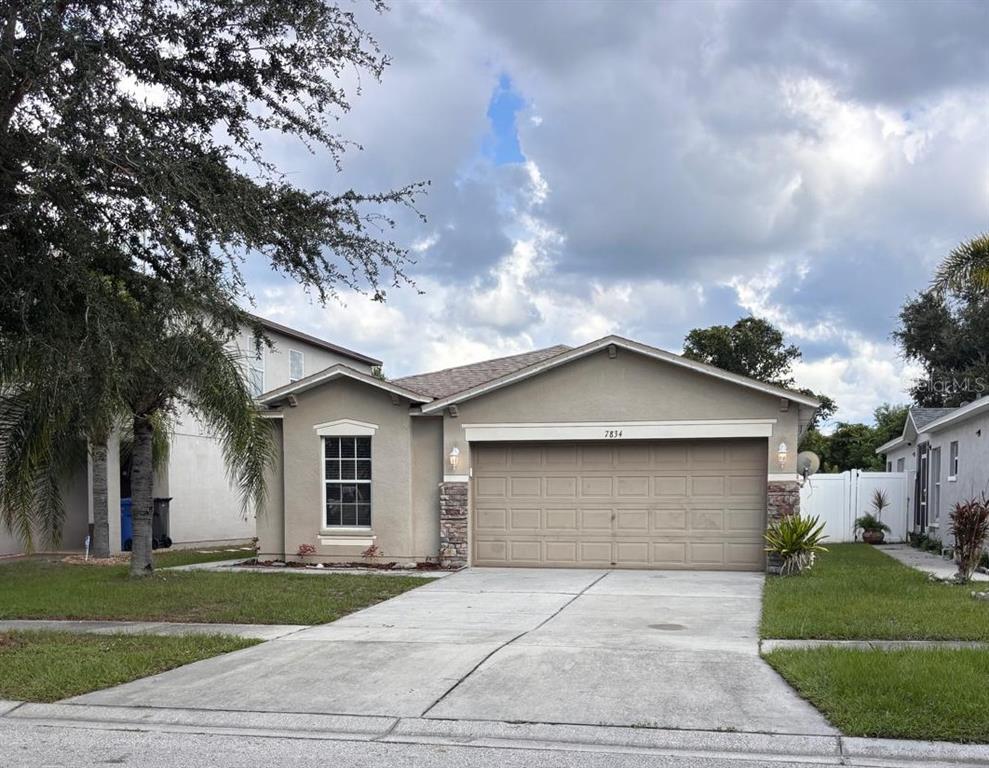 7834 CARRIAGE POINTE DRIVE