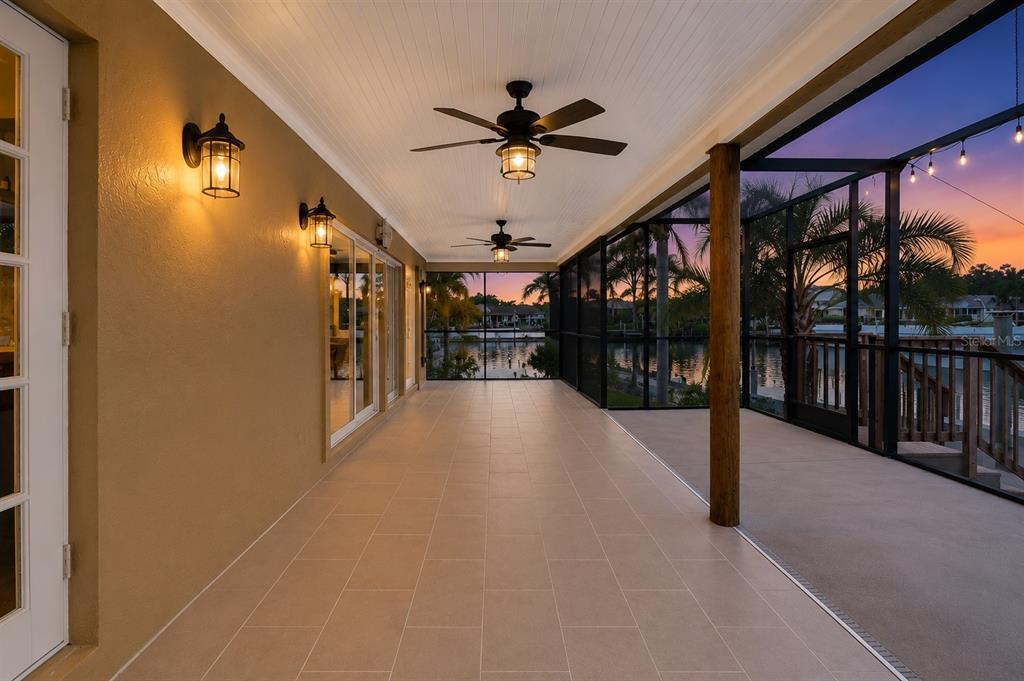 6530 BIMINI COURT, APOLLO BEACH, FL — photo 2 of 25