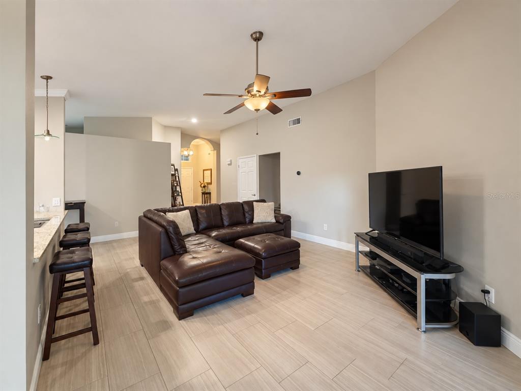 2212 CATTLEMAN DRIVE, BRANDON, FL — photo 2 of 15