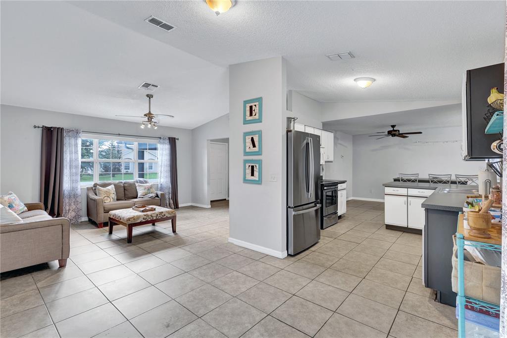 504 EAGLE COURT, POINCIANA, FL — photo 4 of 29