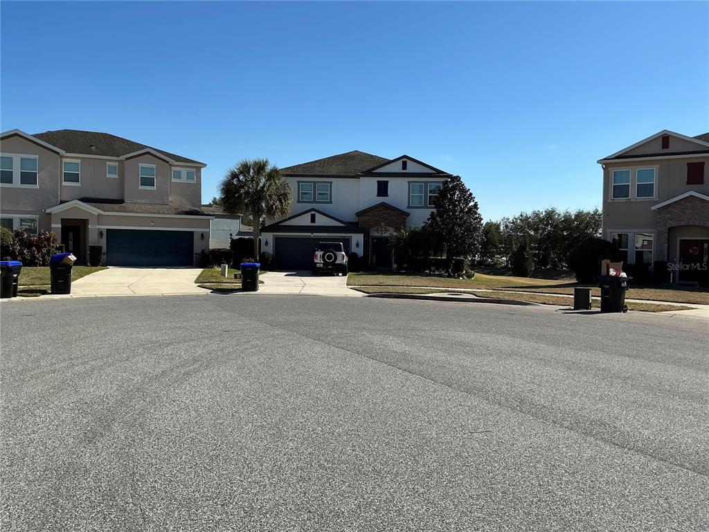 1002 BERRY LEAF COURT