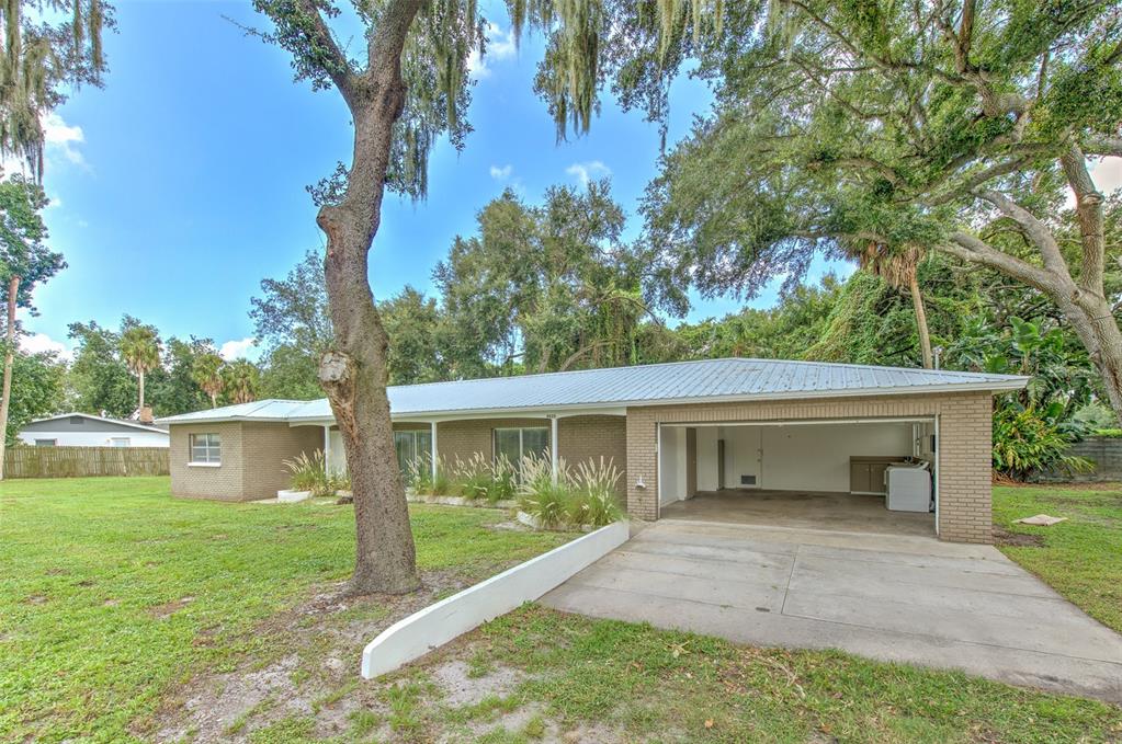 8825 COBB ROAD, RIVERVIEW, FL — photo 2 of 30