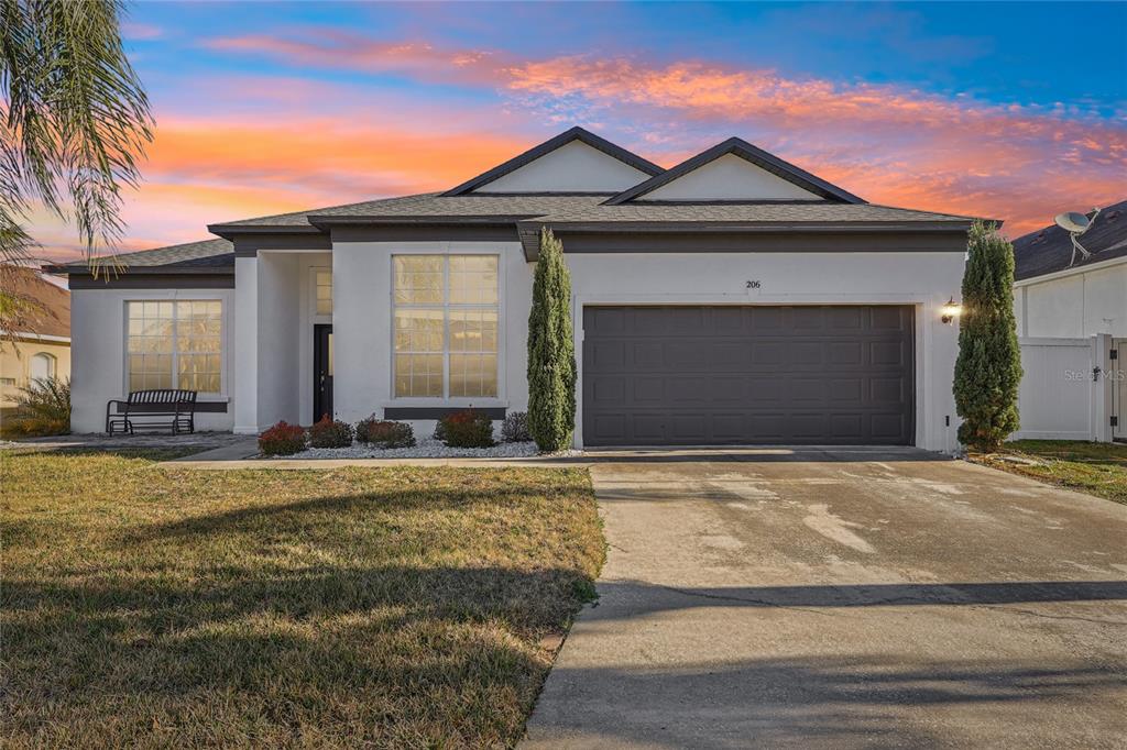 206 BOXWOOD DRIVE