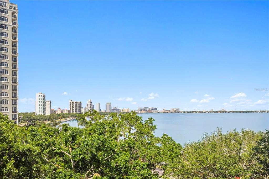 3301 BAYSHORE BOULEVARD UNIT 702E