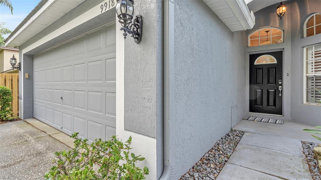 9918 HARTWELL BRIDGE CIRCLE, TAMPA, FL — photo 2 of 30