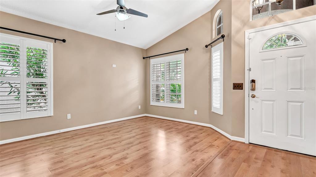 9918 HARTWELL BRIDGE CIRCLE, TAMPA, FL — photo 4 of 30