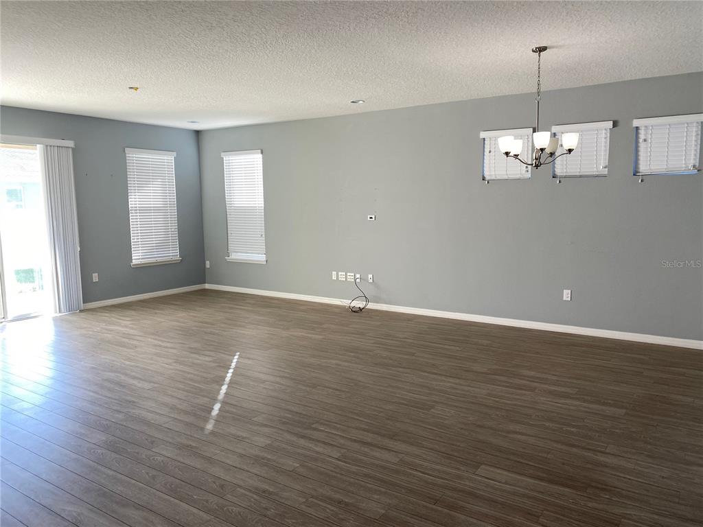 2106 J LAWSON BOULEVARD, ORLANDO, FL — photo 2 of 11