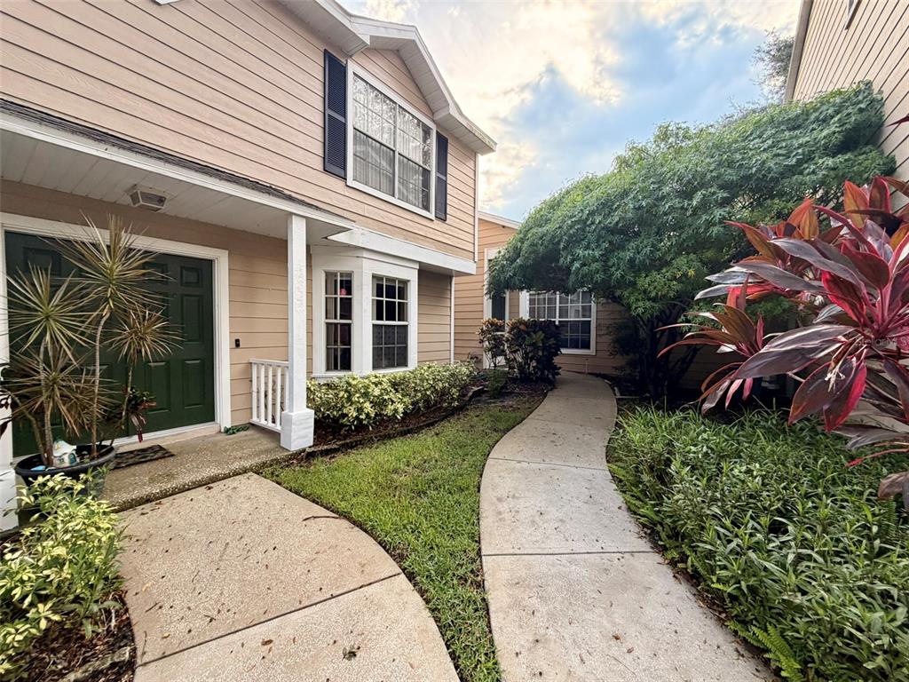 2416 HOUNDS TRAIL, PALM HARBOR, FL — photo 5 of 27