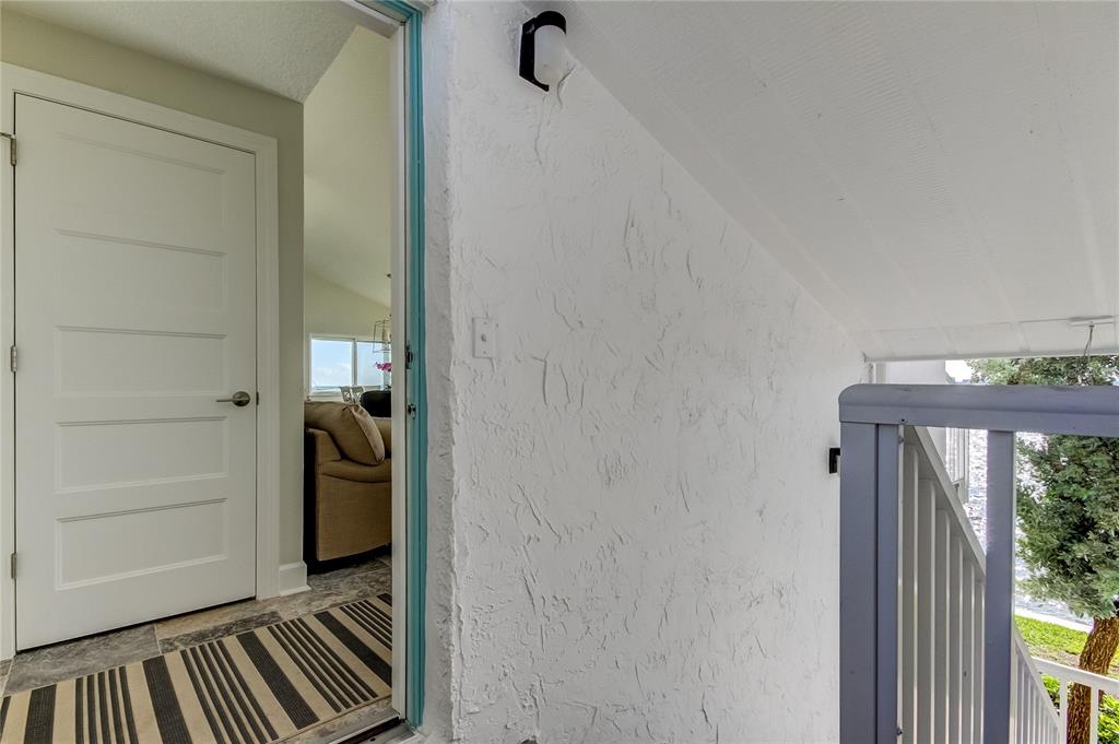 1401 GULF BOULEVARD UNIT 205, CLEARWATER BEACH, FL — photo 3 of 30