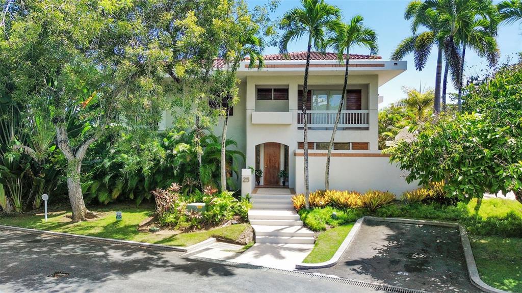 25 FAIRWAYS UNIT 25