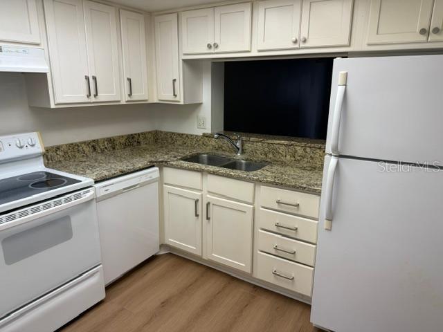13626 GREENFIELD DRIVE UNIT 102, TAMPA, FL — photo 5 of 14