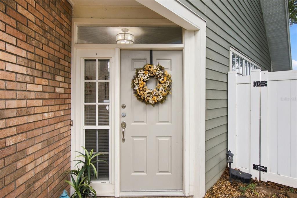 2724 HAMBLE VILLAGE LANE, PALM HARBOR, FL — photo 2 of 56