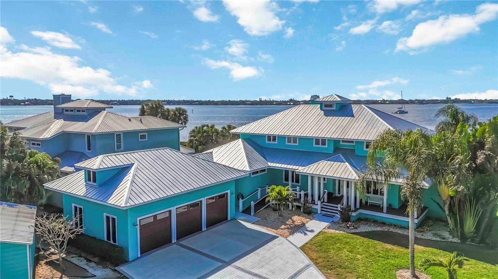 2207 5TH STREET W