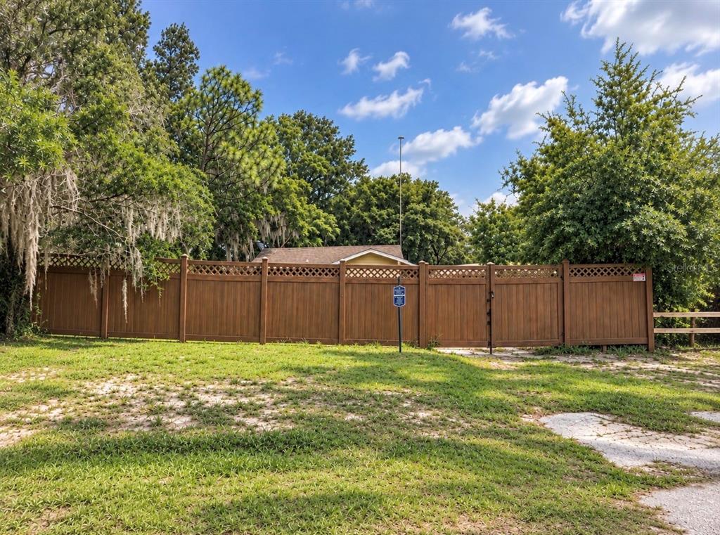 10565 95TH TERRACE, BELLEVIEW, FL — photo 2 of 8