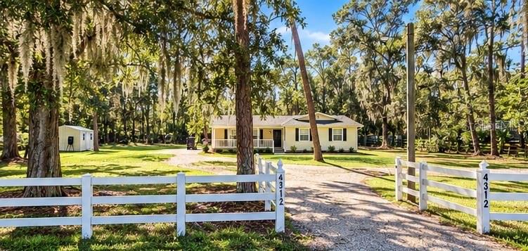 4312 LITHIA PINECREST ROAD, VALRICO, FL — photo 2 of 10