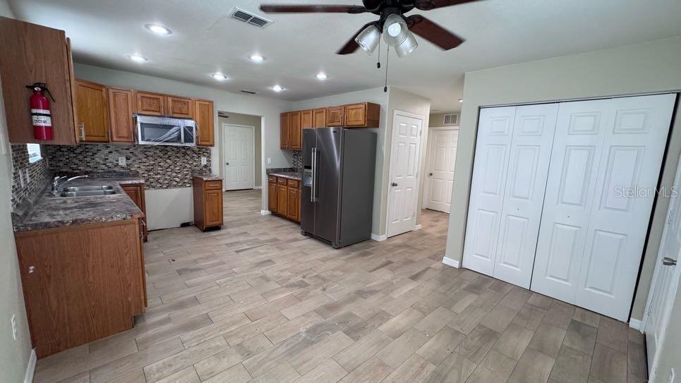 16165 REDINGTON STREET, BROOKSVILLE, FL — photo 3 of 29