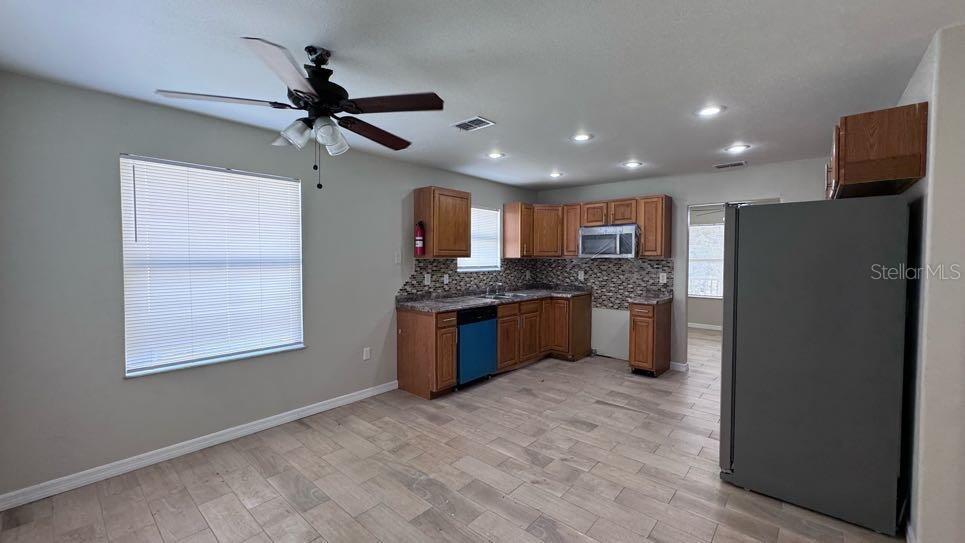 16165 REDINGTON STREET, BROOKSVILLE, FL — photo 5 of 29