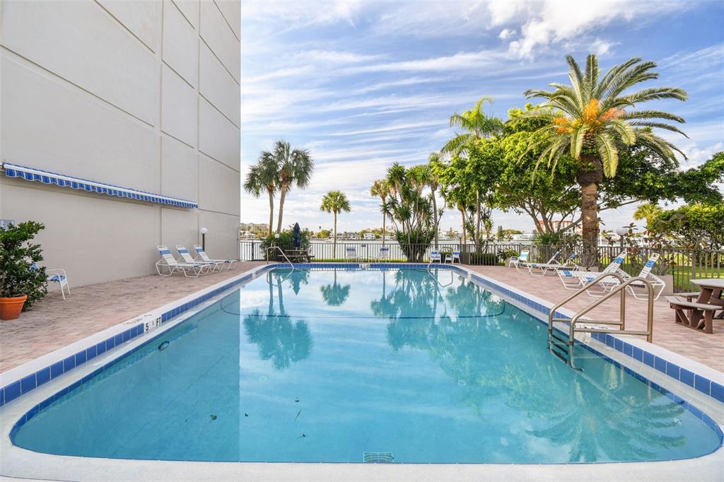644 ISLAND WAY UNIT 505, CLEARWATER, FL — photo 3 of 46