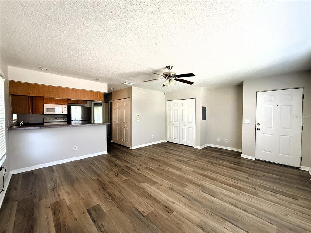 655 3RD AVENUE N UNIT D, SAFETY HARBOR, FL — photo 3 of 15