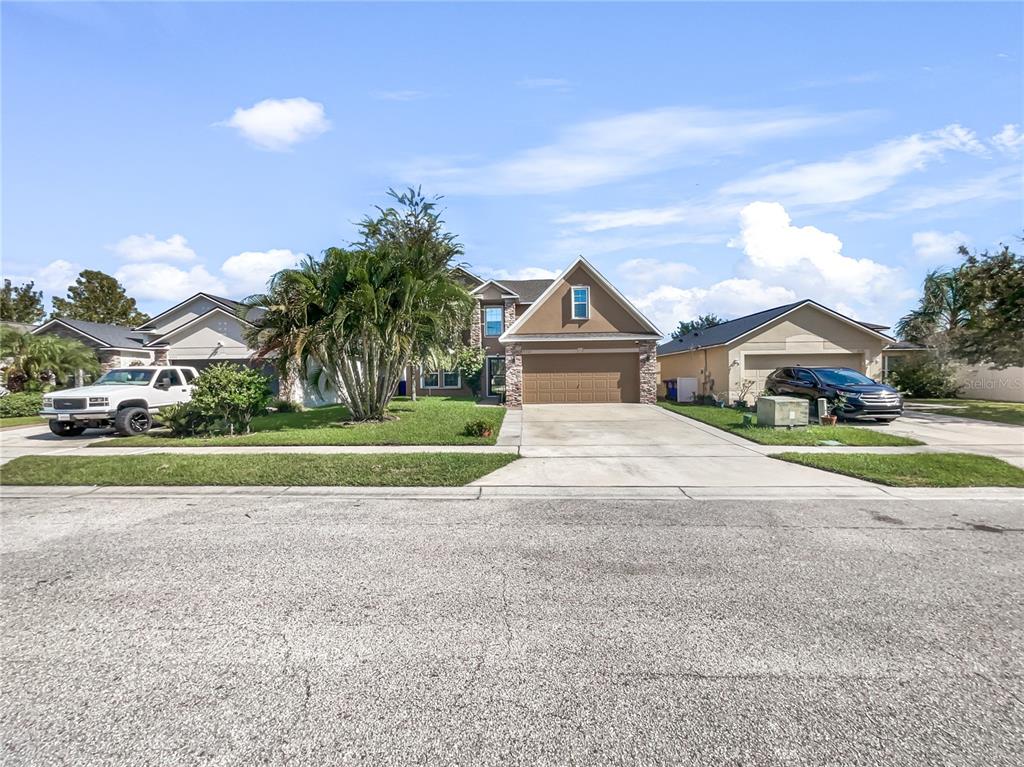 5361 SILVER THISTLE LANE
