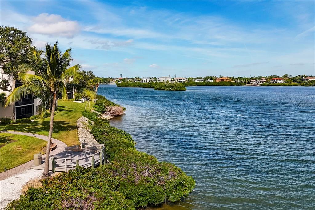 1900 COVE II PLACE UNIT 127