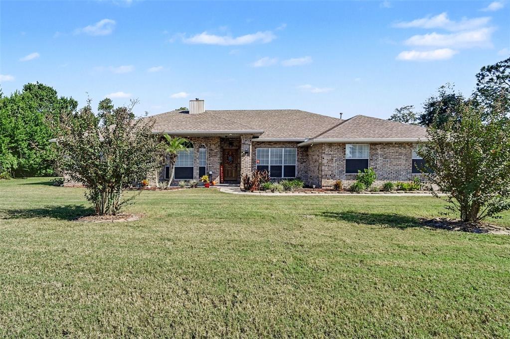 2090 LAKEBREEZE WAY