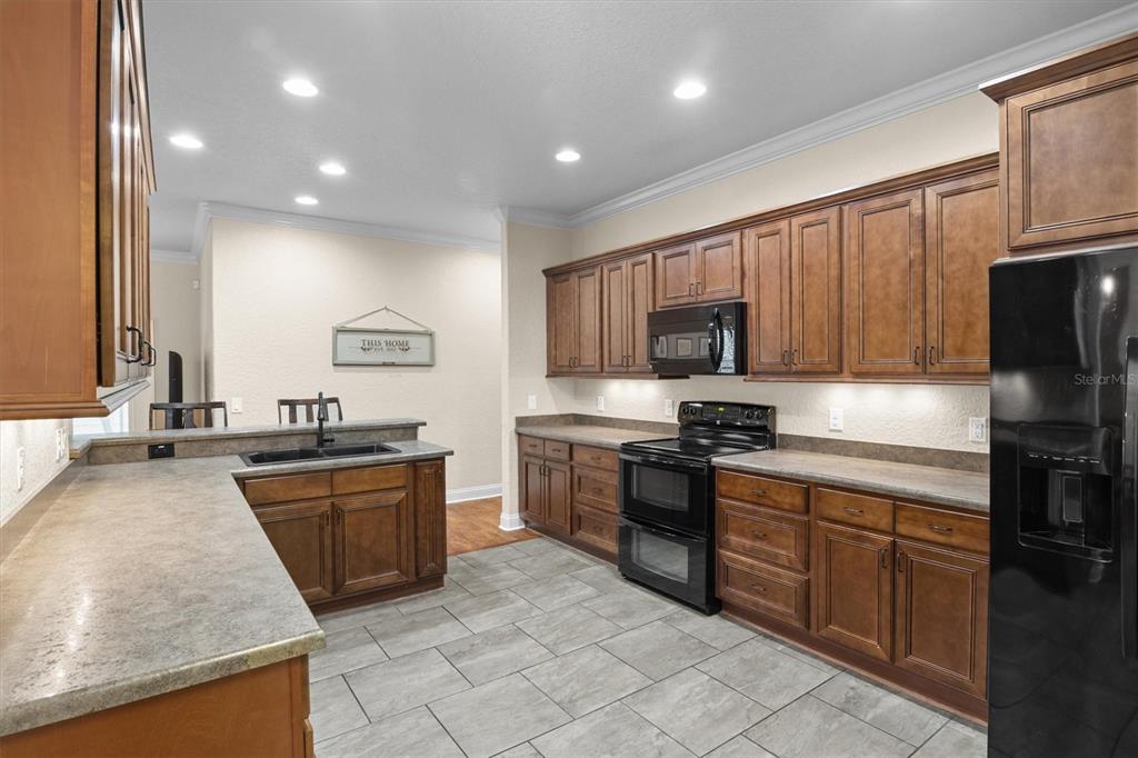 5210 SHADY OAK DRIVE S, LAKELAND, FL — photo 4 of 52
