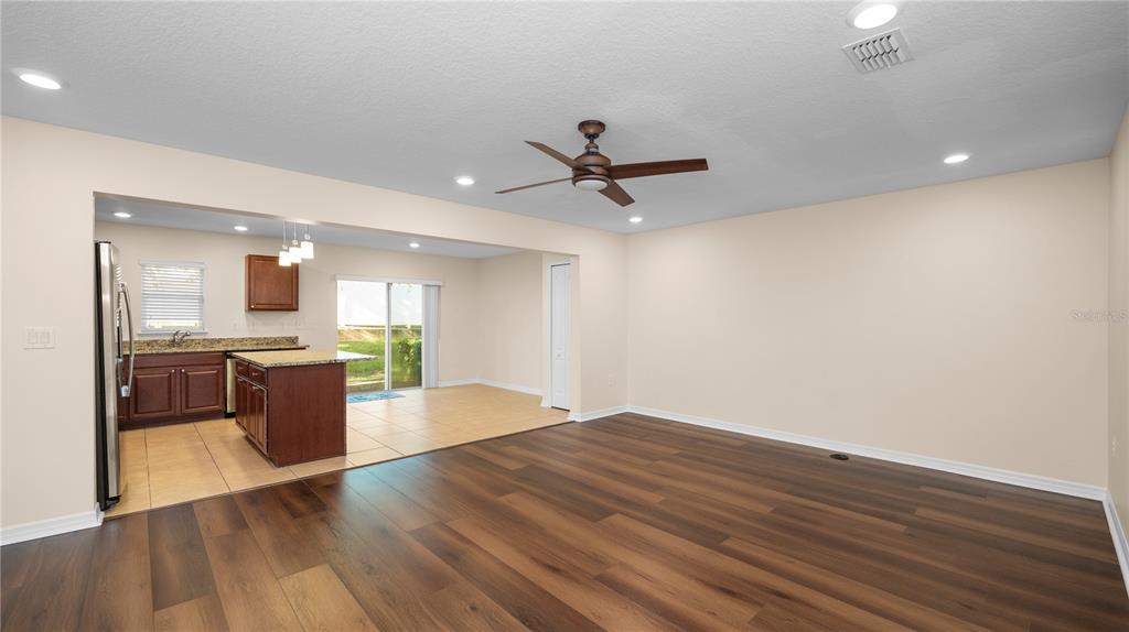 3741 WOODBURY HILL LOOP, LAKELAND, FL — photo 5 of 36