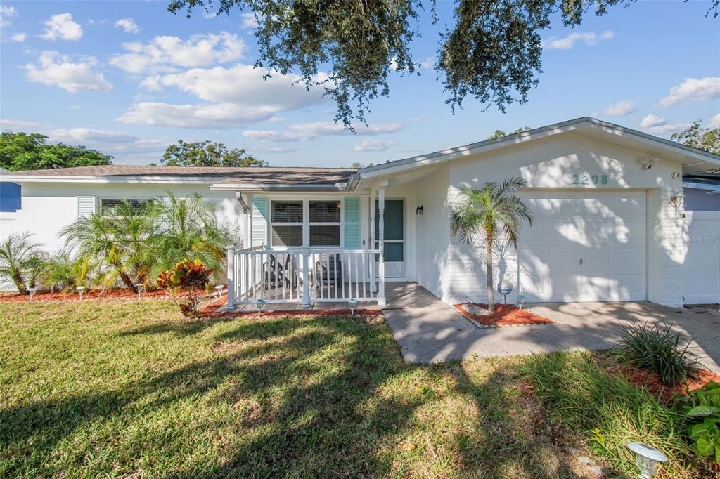 2208 LAUREN DRIVE