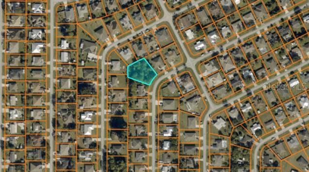 1009 SW BAY STATE ROAD, PORT ST LUCIE, FL — photo 4 of 8