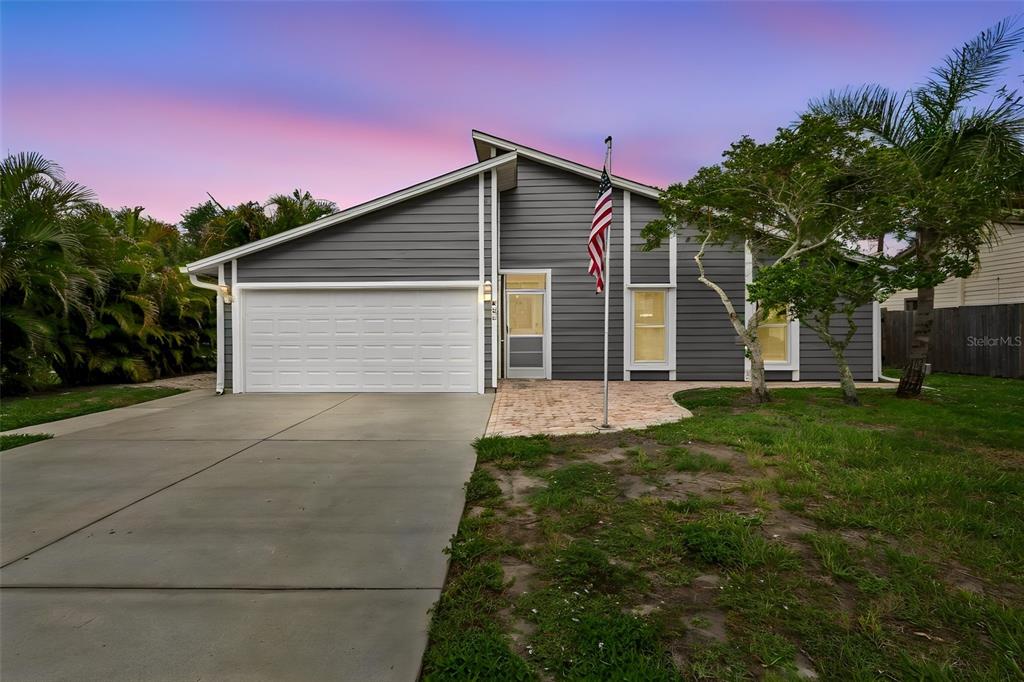 903 PLUM TREE LANE