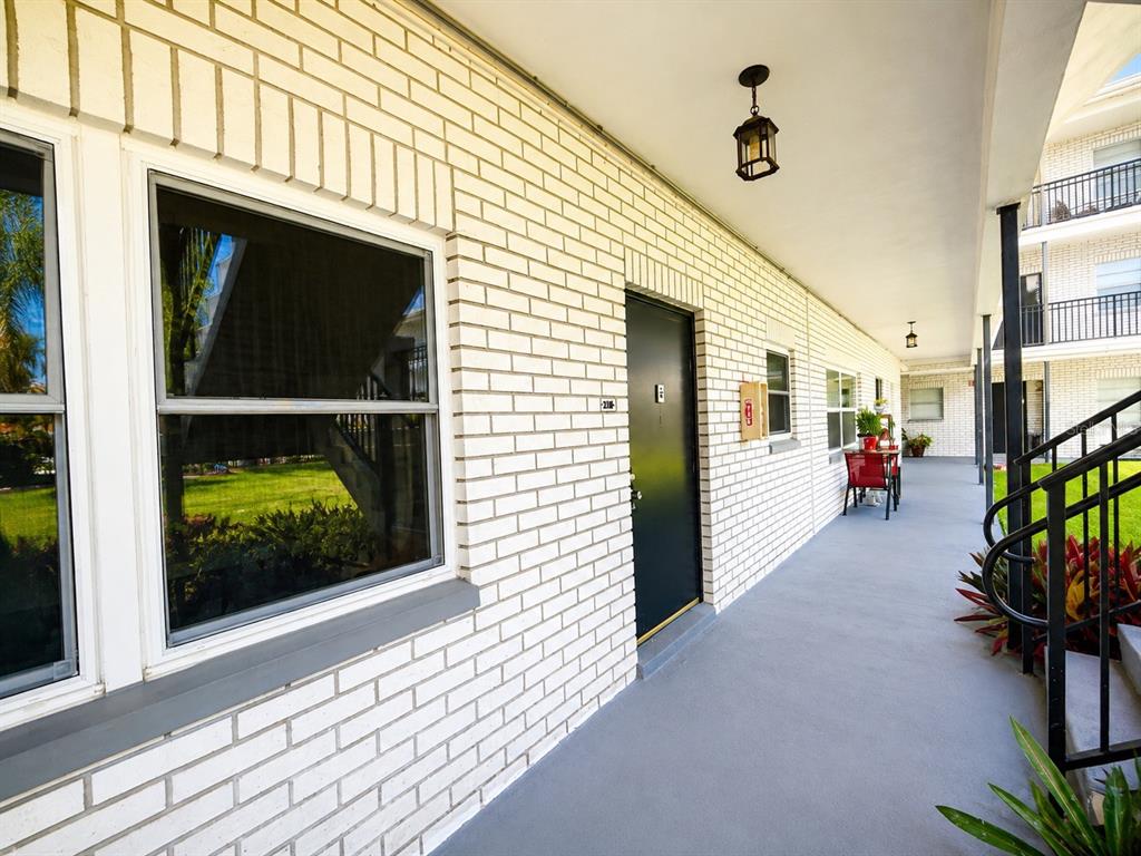 4050 4TH STREET N UNIT 115, ST PETERSBURG, FL — photo 2 of 6