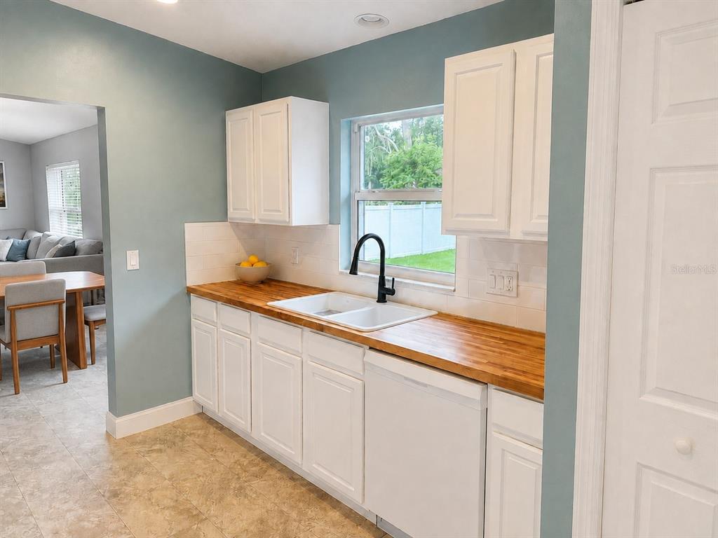 414 BROADVIEW AVENUE, ALTAMONTE SPRINGS, FL — photo 5 of 17