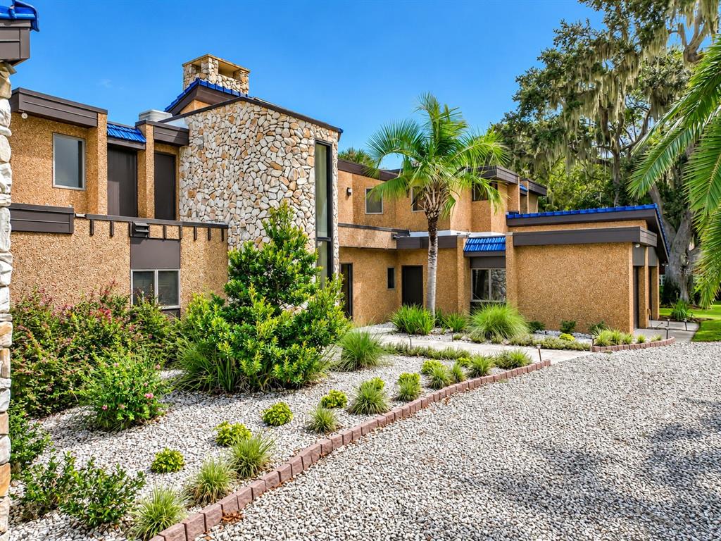 13493 SE 157TH LANE, WEIRSDALE, FL — photo 5 of 30