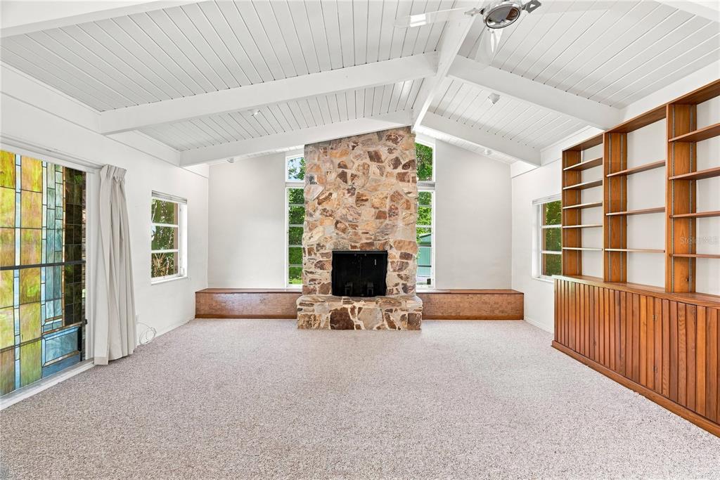 2911 35TH AVENUE S, ST PETERSBURG, FL — photo 4 of 45