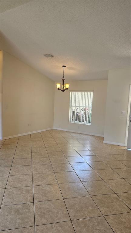 31 PILLAR LANE, PALM COAST, FL — photo 2 of 18