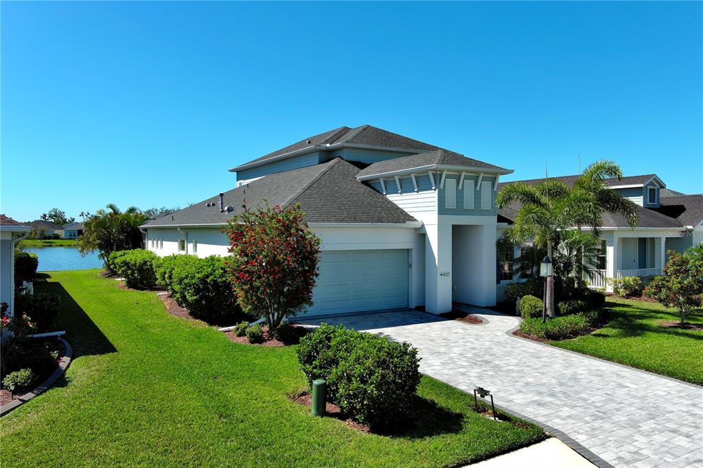 10527 FALLING LEAF COURT