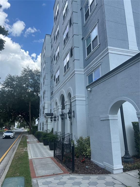 300 E SOUTH STREET UNIT 5016