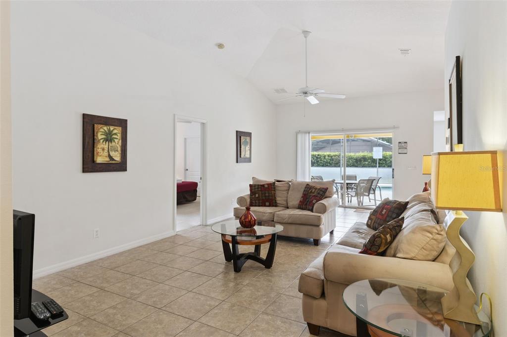 636 SCRUB JAY WAY, DAVENPORT, FL — photo 4 of 30