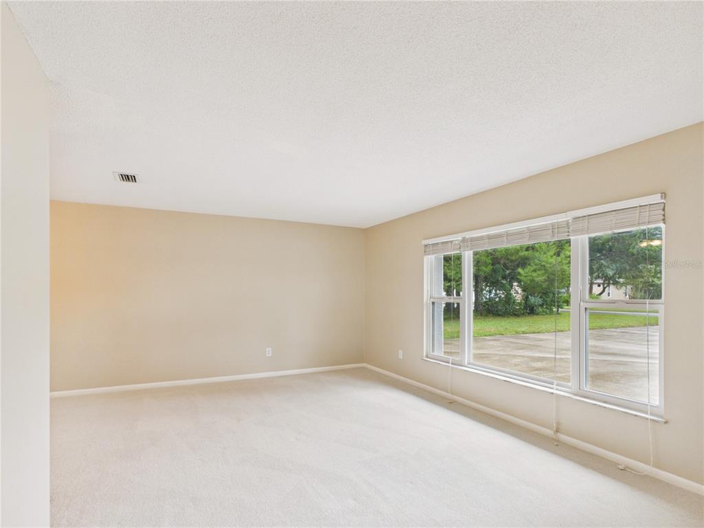 141 DOUGLAS STREET N, HOMOSASSA, FL — photo 5 of 30
