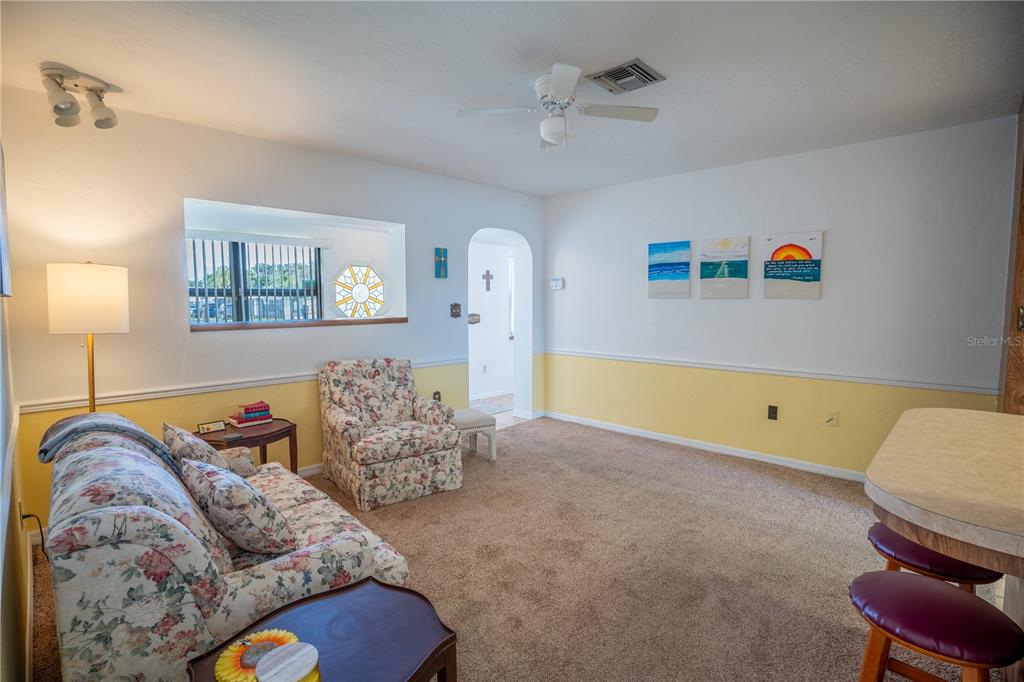 10294 54TH AVENUE N, ST PETERSBURG, FL — photo 4 of 30
