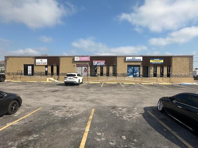 1011 W LANCASTER ROAD