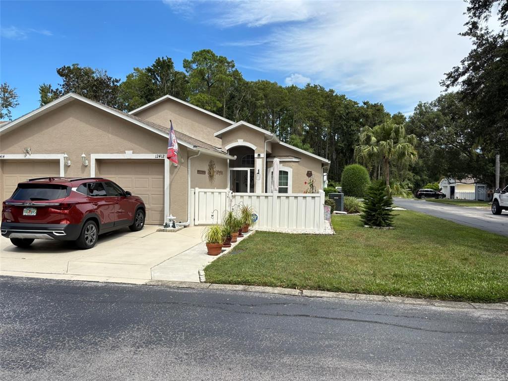 12412 HOLLYBROOK LANE