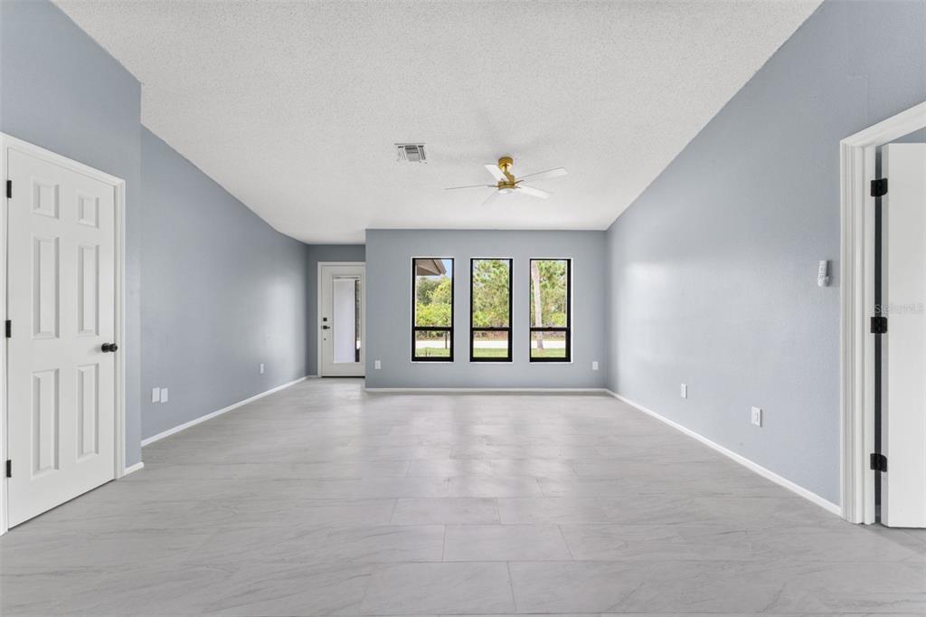 7422 BANBURY TERRACE, PORT CHARLOTTE, FL — photo 5 of 24